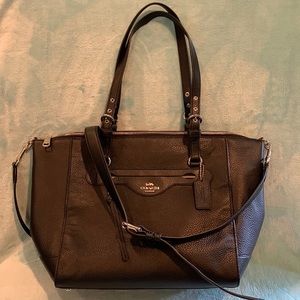 ✨Authentic COACH Leather Kleo Handbag in black with silver hardware ~ NWT✨